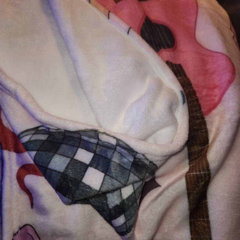 Colorful Patterned Throw - Picture 4 of 4